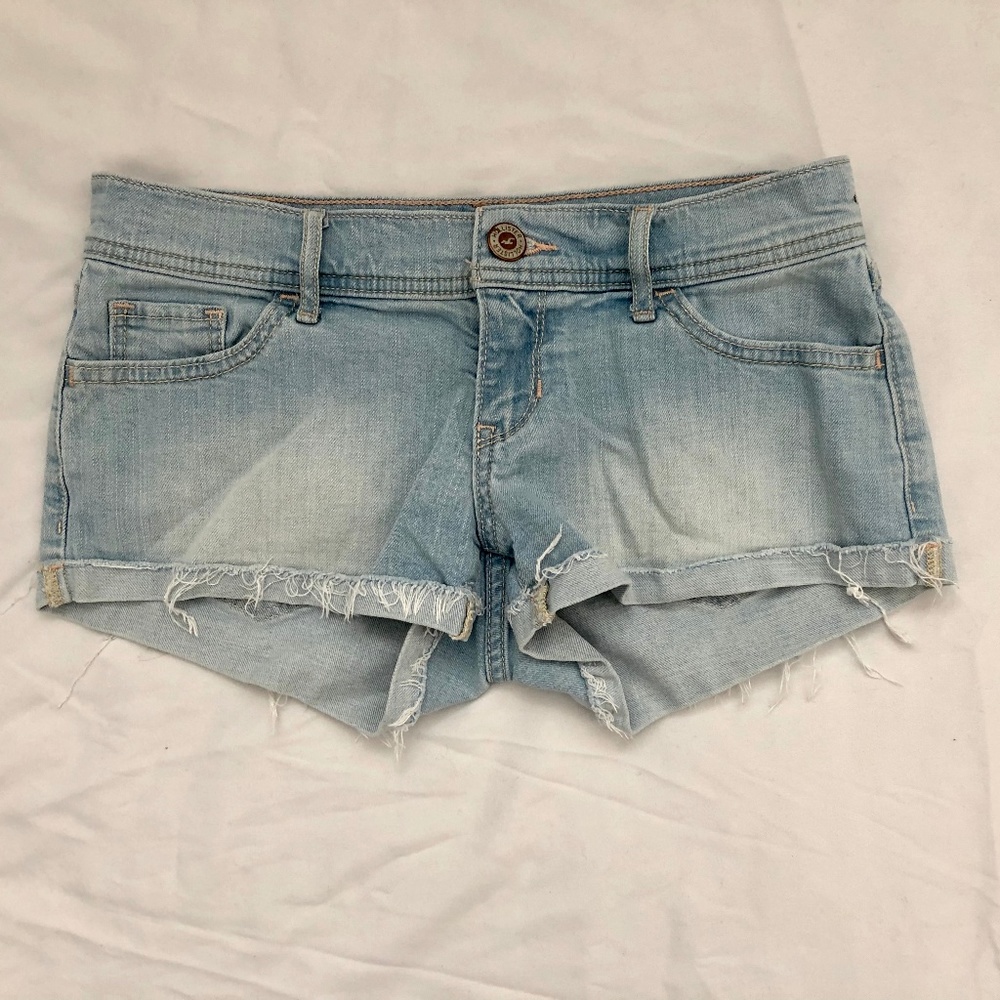 Hollister Jean Shorts Denim Blue in 1, W25